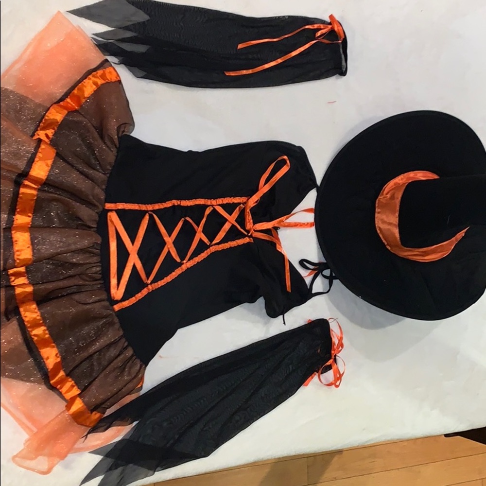 Witch costume